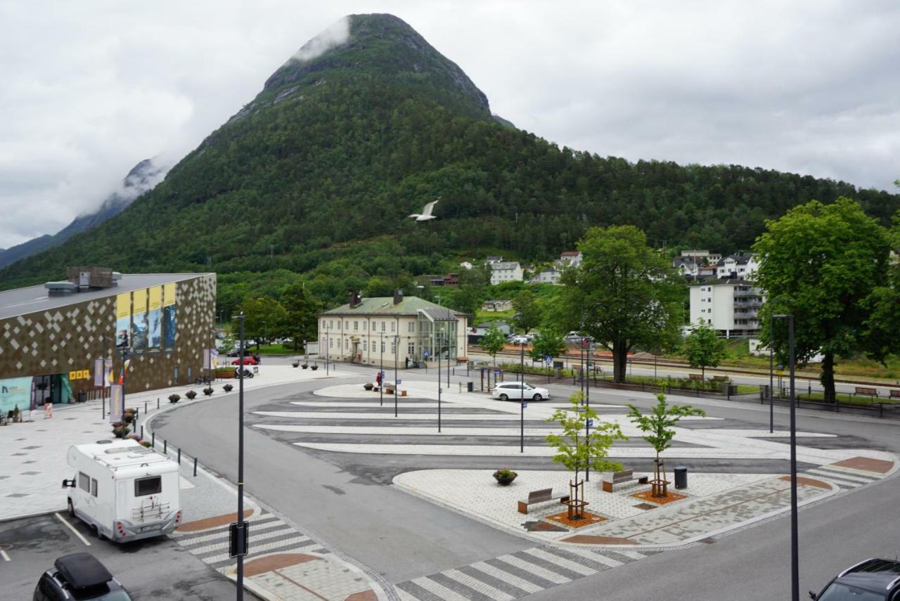 Andalsnes Sentrum Apartment No2 Exteriör bild